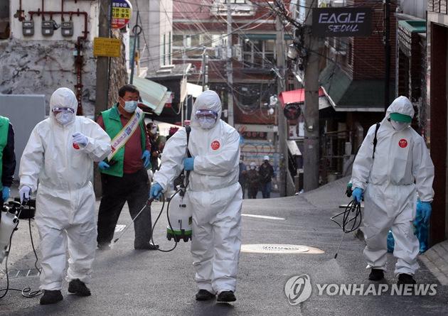 “大连8天215人感染:多人为大学生	” 大连 感染者？-第1张图片